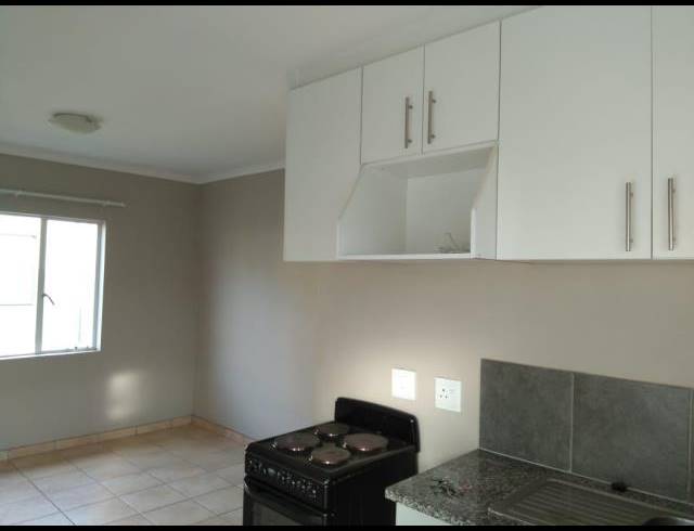 2 BEDROOM APARTMENT FOR SALE IN FLEURHOF